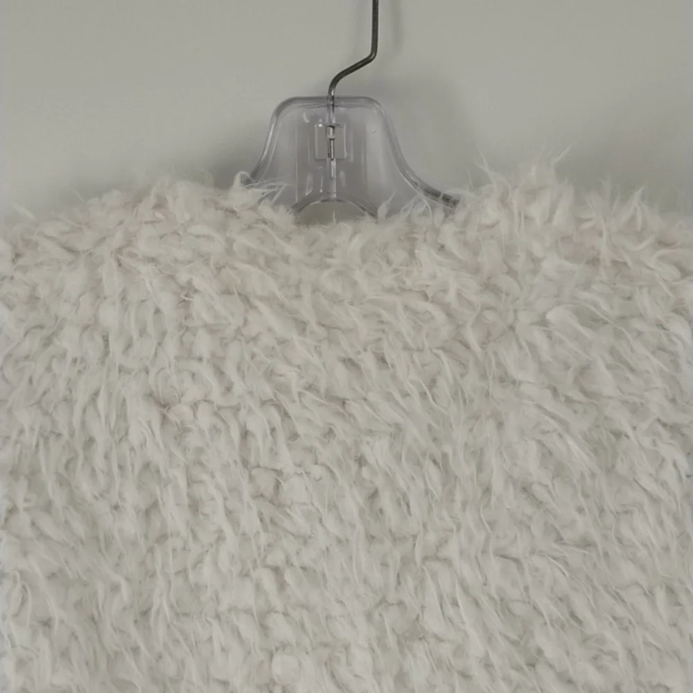 XXI White Faux‎ Fur Mob Wife Statement Jacket